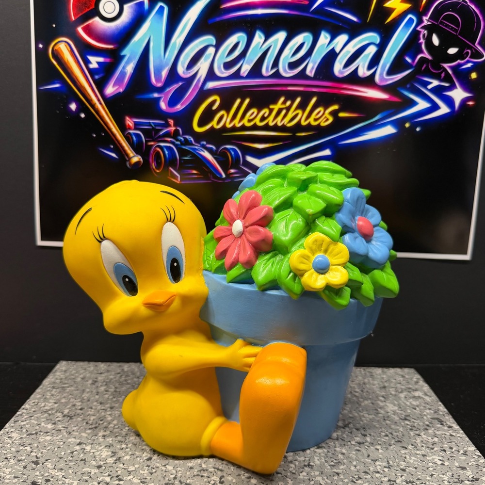 Vintage 1998 Warner Bros Studio Store Tweety Bird Flower Pot Vinyl Coin Bank